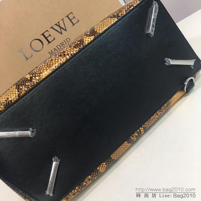 LOEWE羅意威 蛇紋 原單品質 火遍全世界熱銷款 puzzle bag 手提肩背包 6605  jdl1204